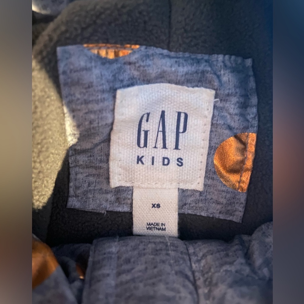 Adorable Kids Puffer Jacket - Picture 2 of 3